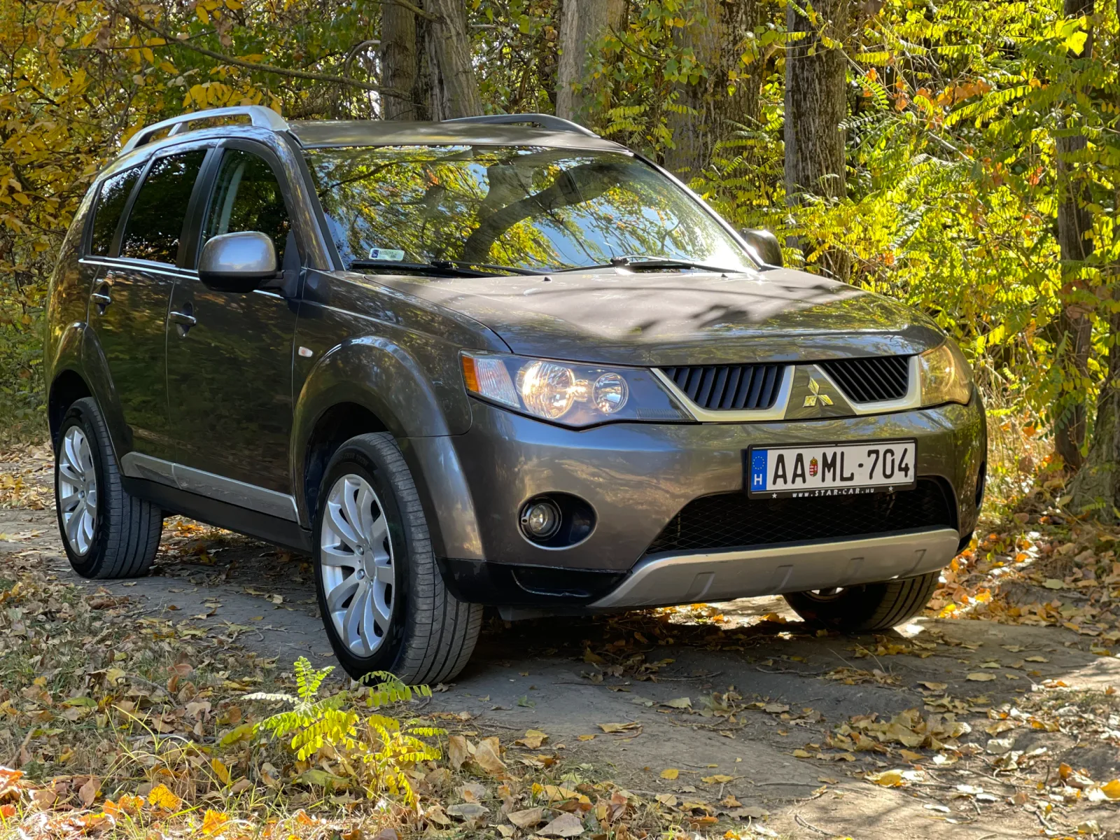 Mitsubishi Outlander 7 személyes japán ritkaság - fő kép