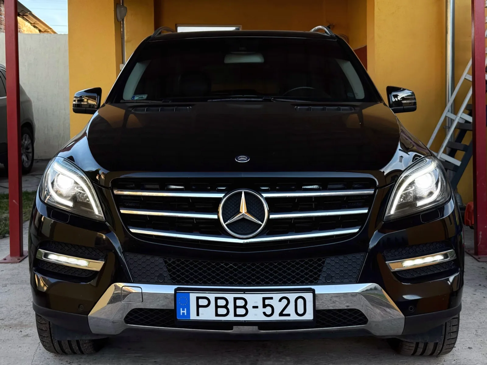 Mercedes-Benz ML Masszázsülések 3,5T Horog - fő kép