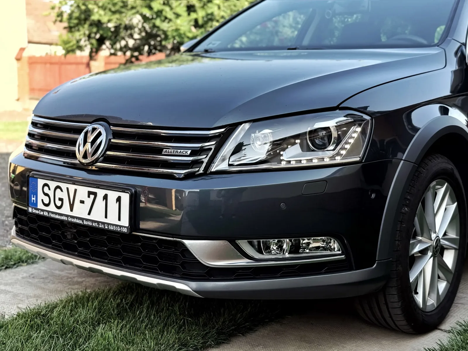 VW Passat B7 Alltrack 2.0CrTdi DSG HighLine 4Motion Pantető, Horog előnézeti kép 4