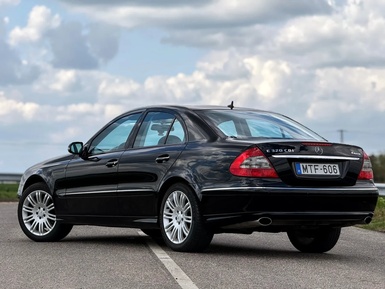 Mercedes E320CDI FL 4Matic előnézeti kép 6