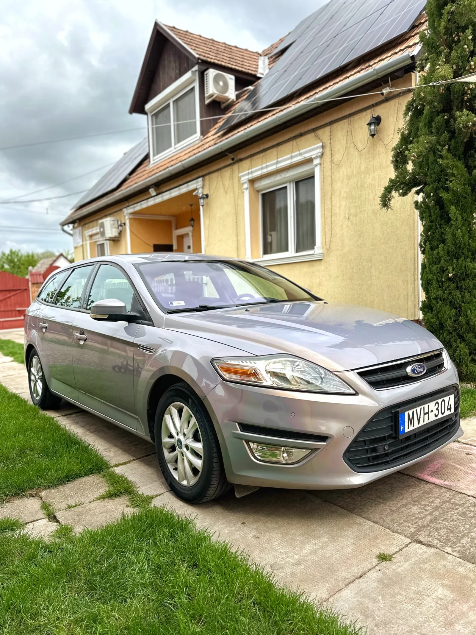 Ford Mondeo MK4 2.0 GHia előnézeti kép 15