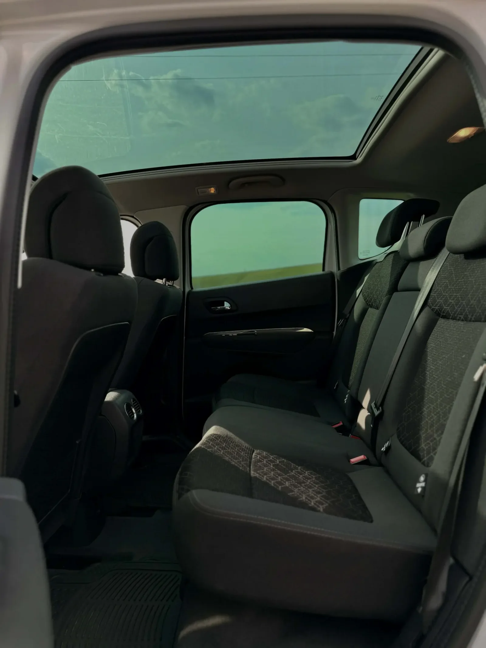 2014 Fl Peugeot 3008 109eKm 1.6 előnézeti kép 27