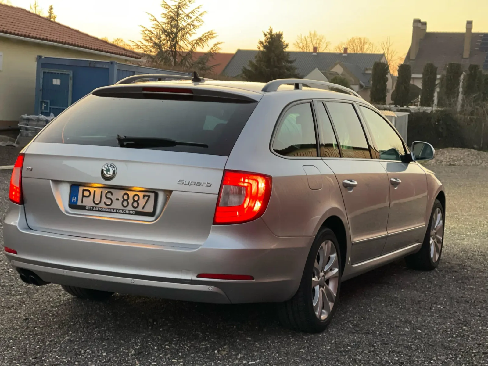 Skoda Superb 2.0 CR TDI DSG 6 előnézeti kép 3