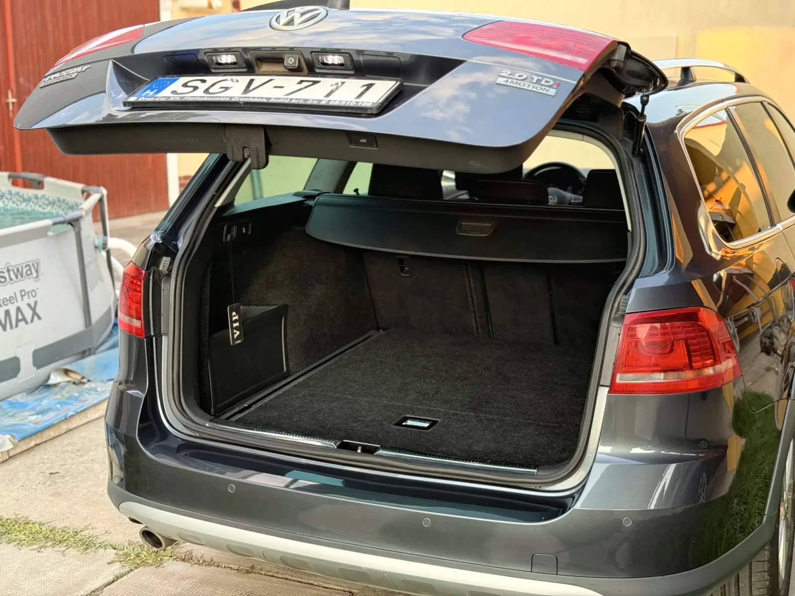 VW Passat B7 Alltrack 2.0CrTdi DSG HighLine 4Motion Pantető, Horog előnézeti kép 9