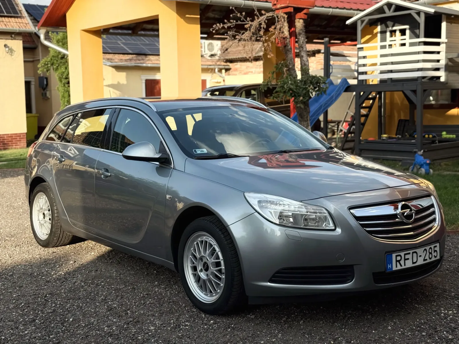 Opel Insignia Sport Tourer 1.6 T előnézeti kép 4