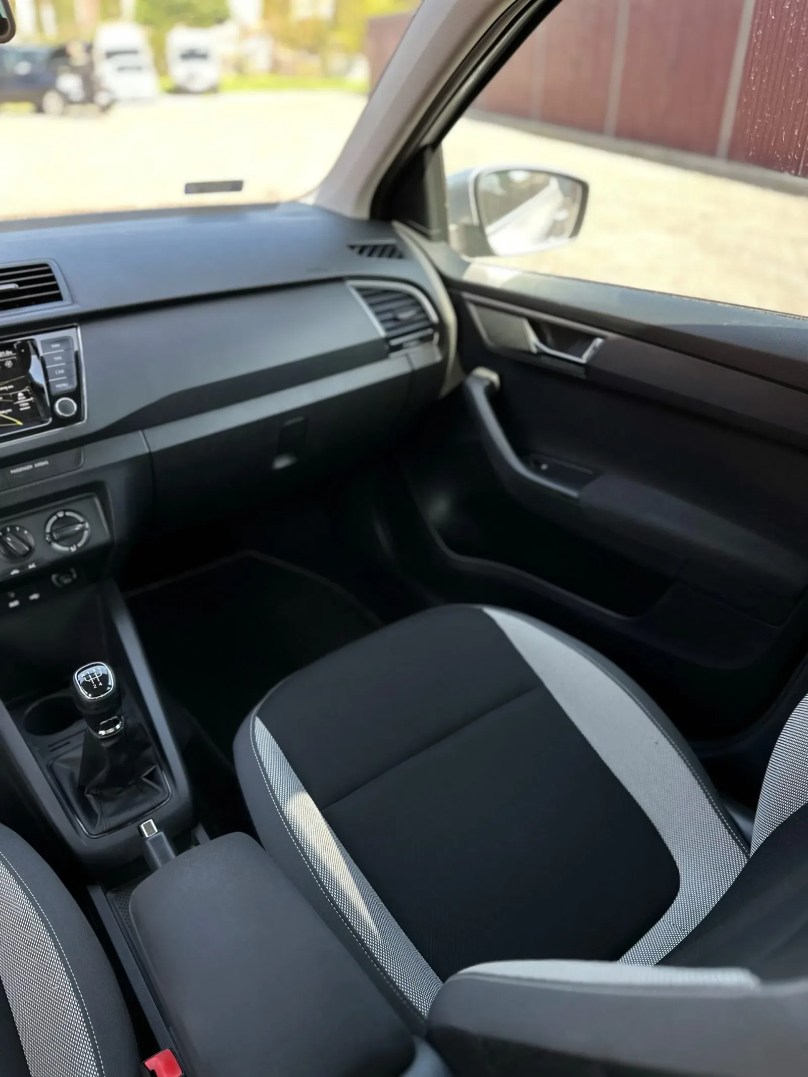 Skoda Fabia Fl V.horog 1.4CRTDI, Gyári fényezés! előnézeti kép 13