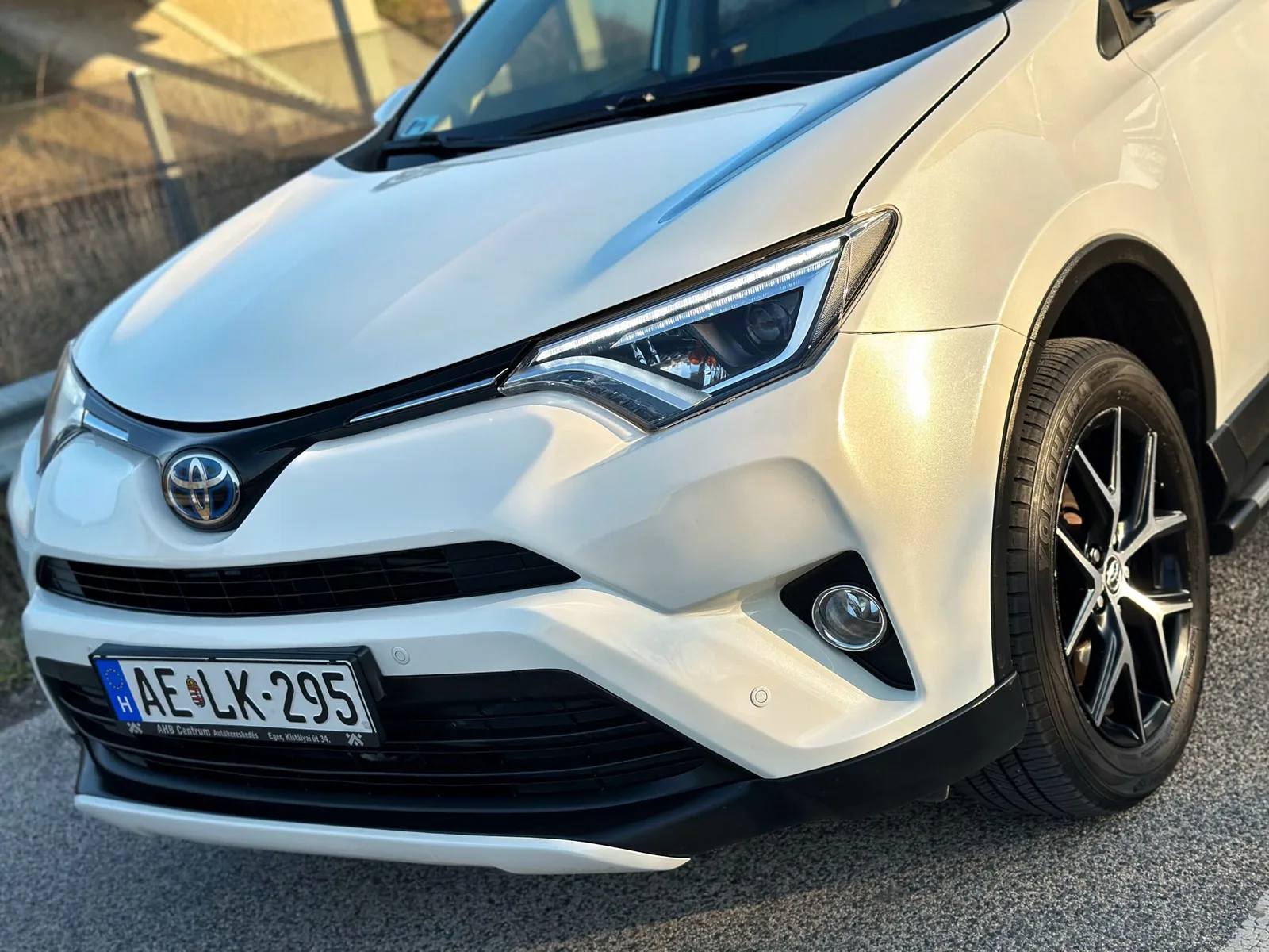 Toyota Rav4 hybrid 4x4 Napfénytető előnézeti kép 4