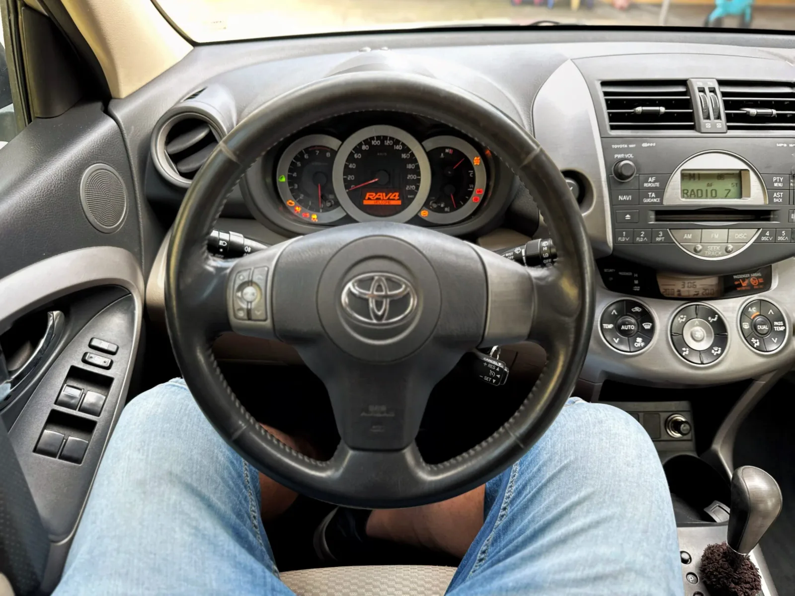 Toyota RAV4 4x4 Cross Sport - Elegáns Kalandvágyók Álma! előnézeti kép 13