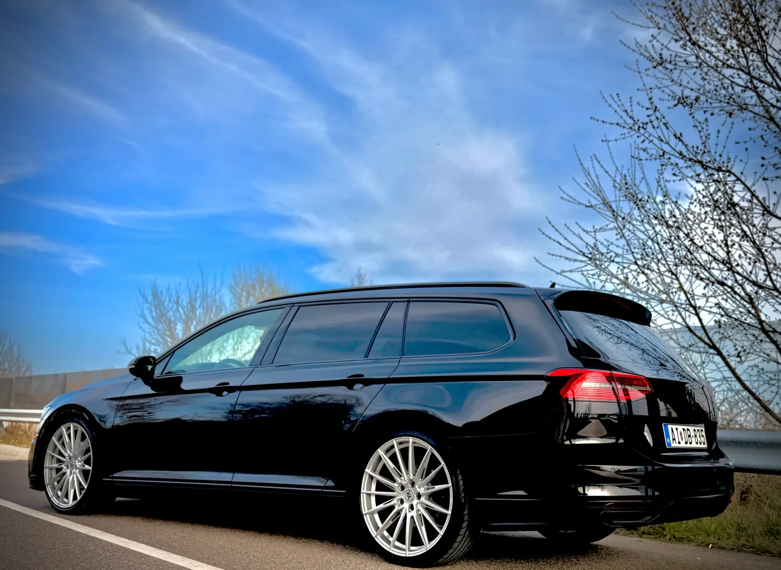 VW Passat B8 R-Line 2.0 CrTDI DSG6 előnézeti kép 5