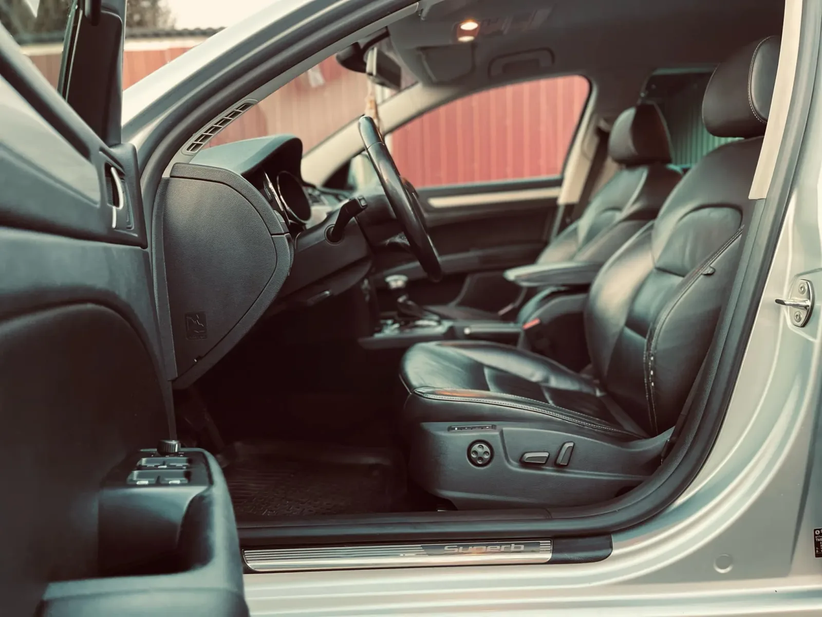 Skoda Superb 2.0 CR TDI DSG 6 előnézeti kép 9