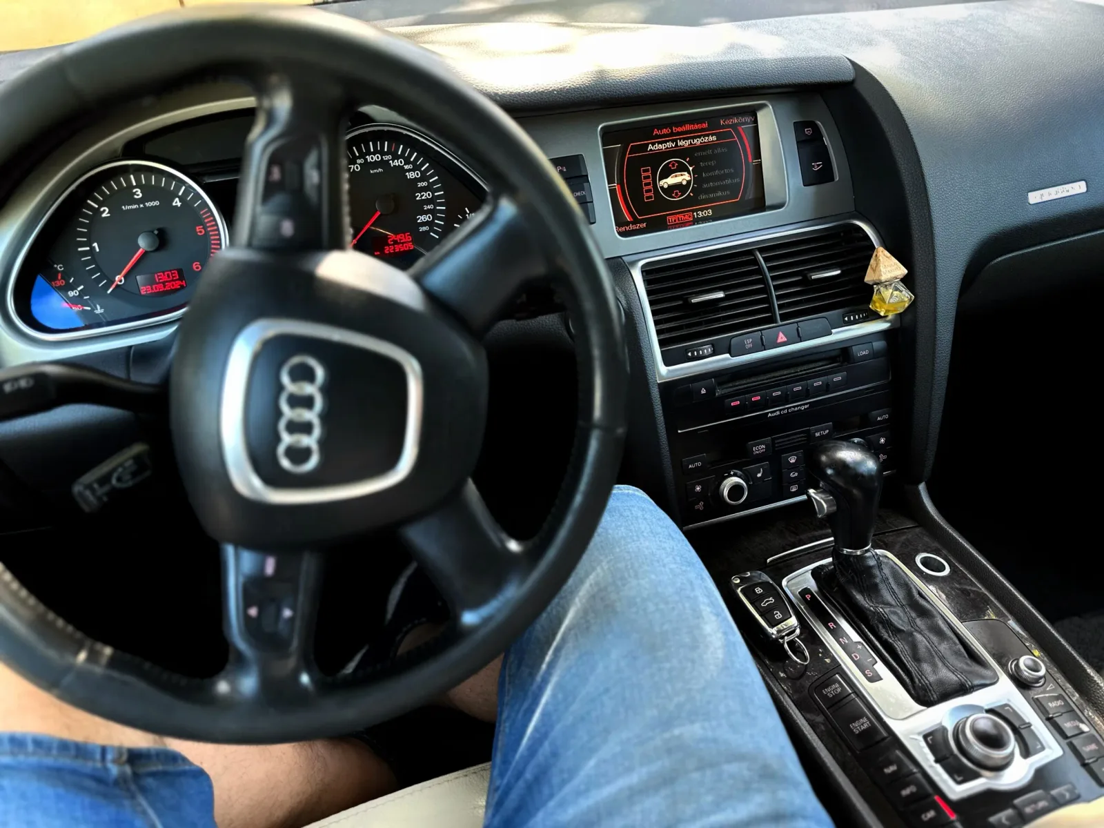 AUDI Q7 S-LINE előnézeti kép 9