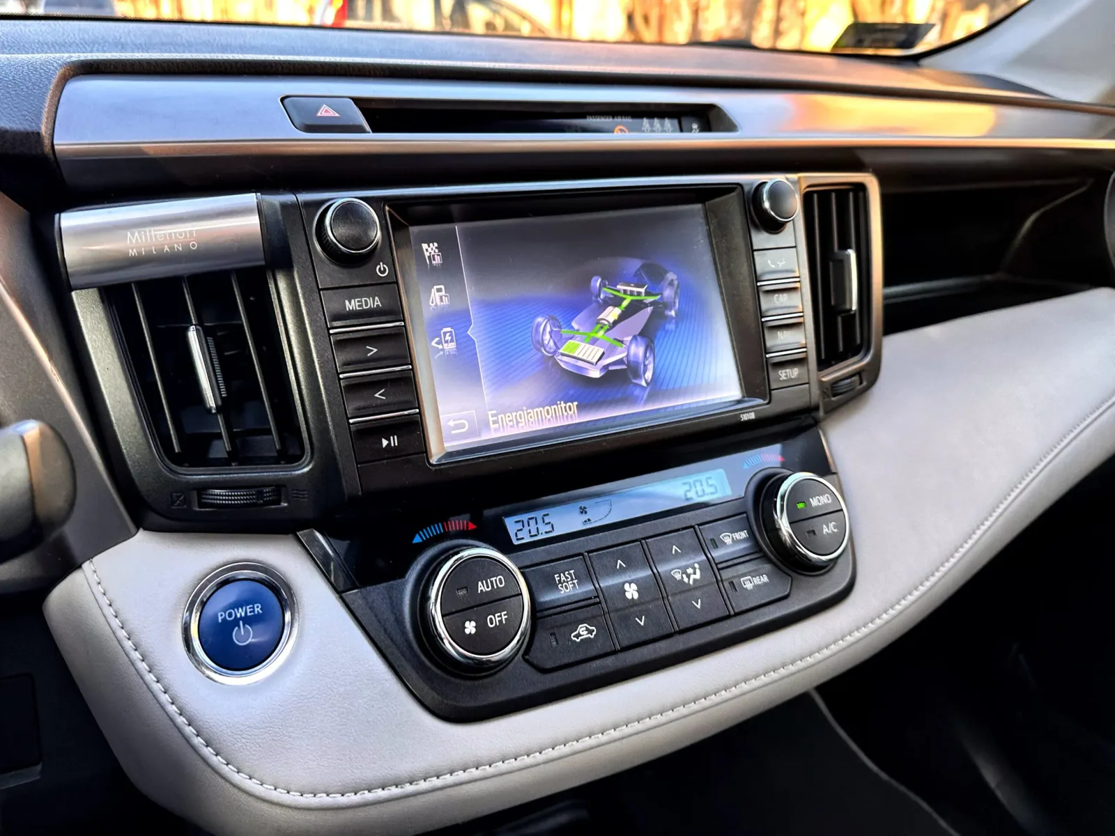 Toyota Rav4 hybrid 4x4 Napfénytető előnézeti kép 17