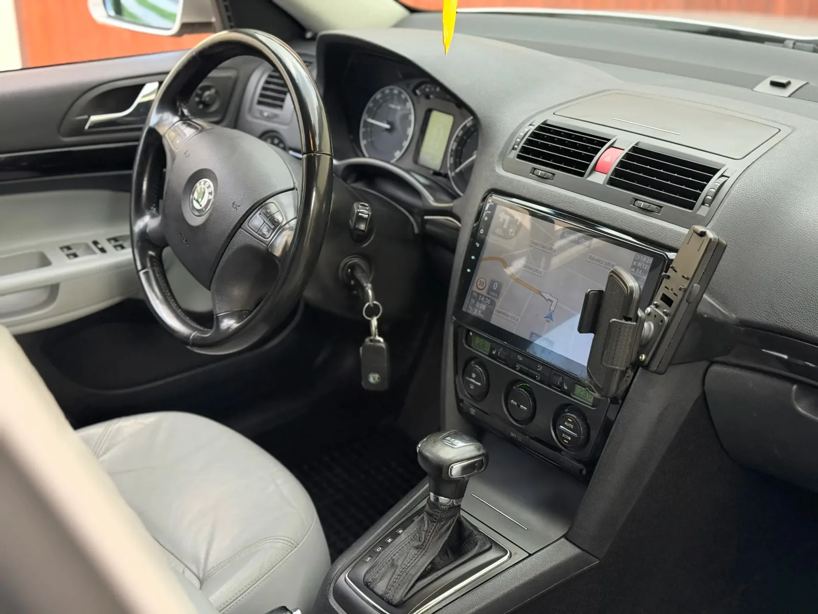 Skoda Octavia DSG6 L&amp;K előnézeti kép 9