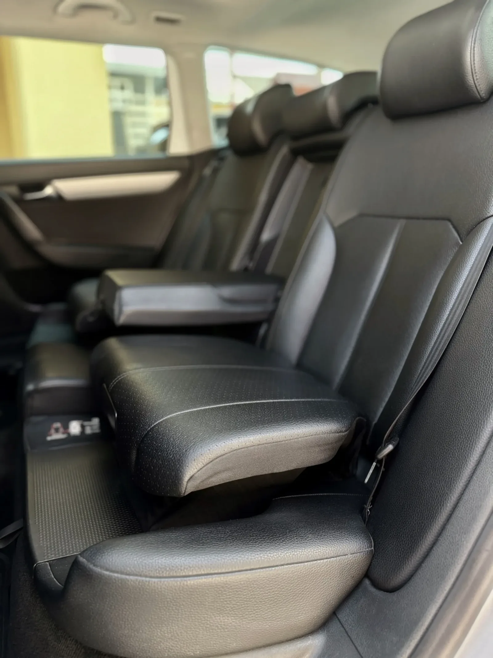 Volkswagen Passat B7 2.0Cr DSG előnézeti kép 3