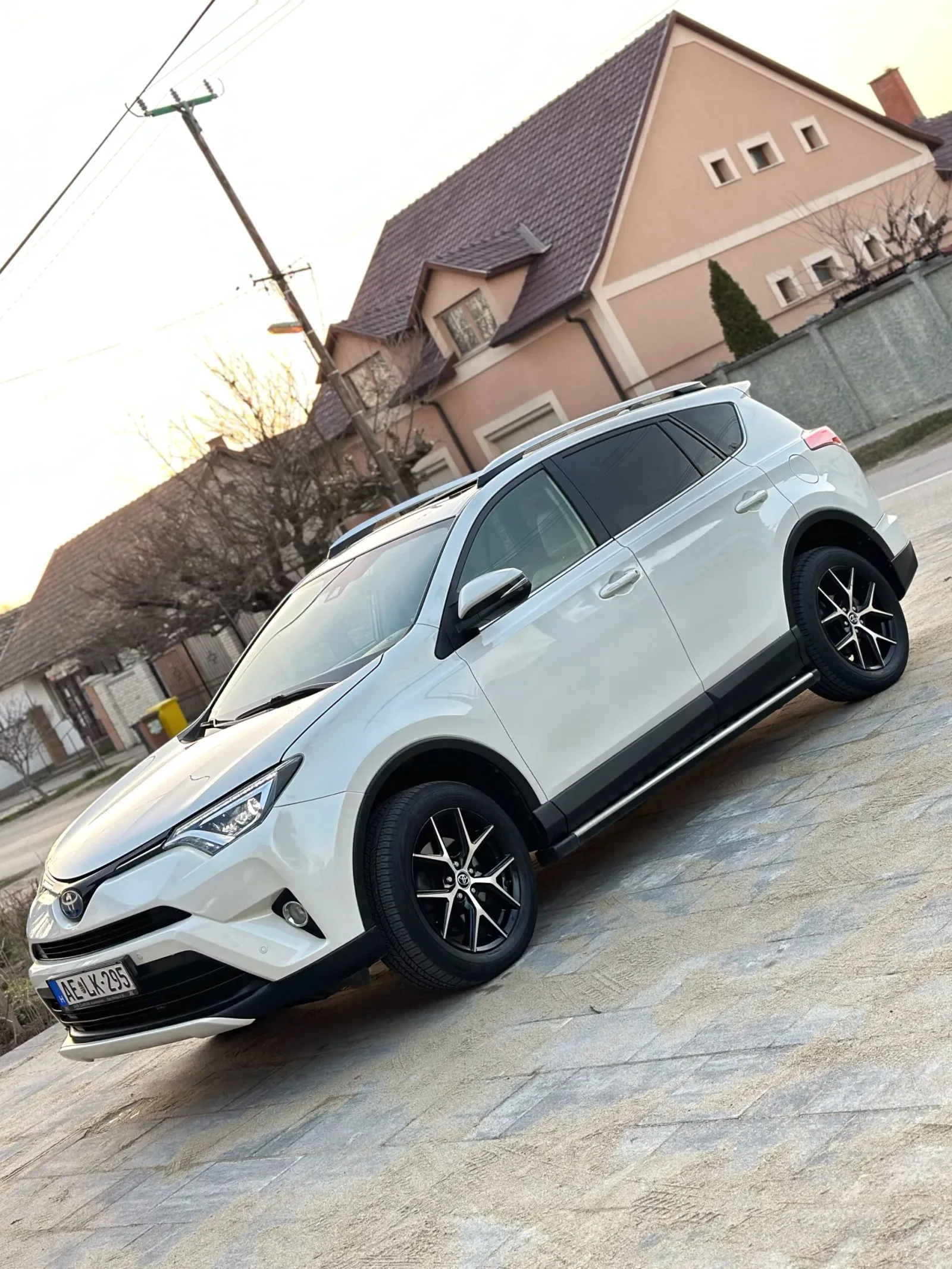 Toyota Rav4 hybrid 4x4 Napfénytető előnézeti kép 6