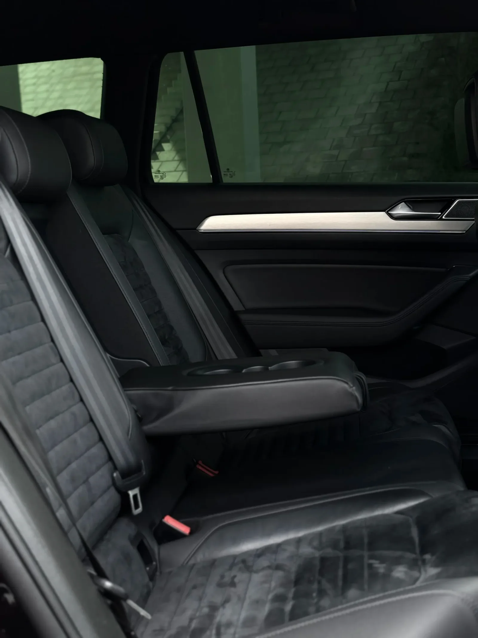 VW Passat B8 R-Line 2.0 CrTDI DSG6 előnézeti kép 16