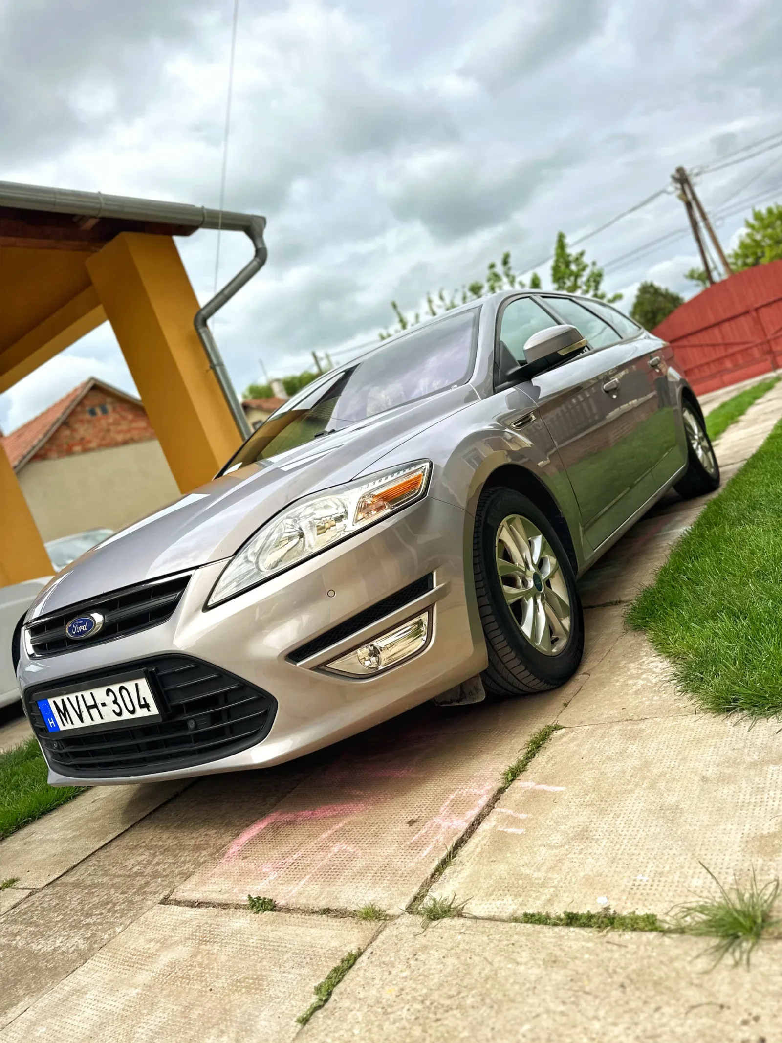 Ford Mondeo MK4 2.0 GHia előnézeti kép 16