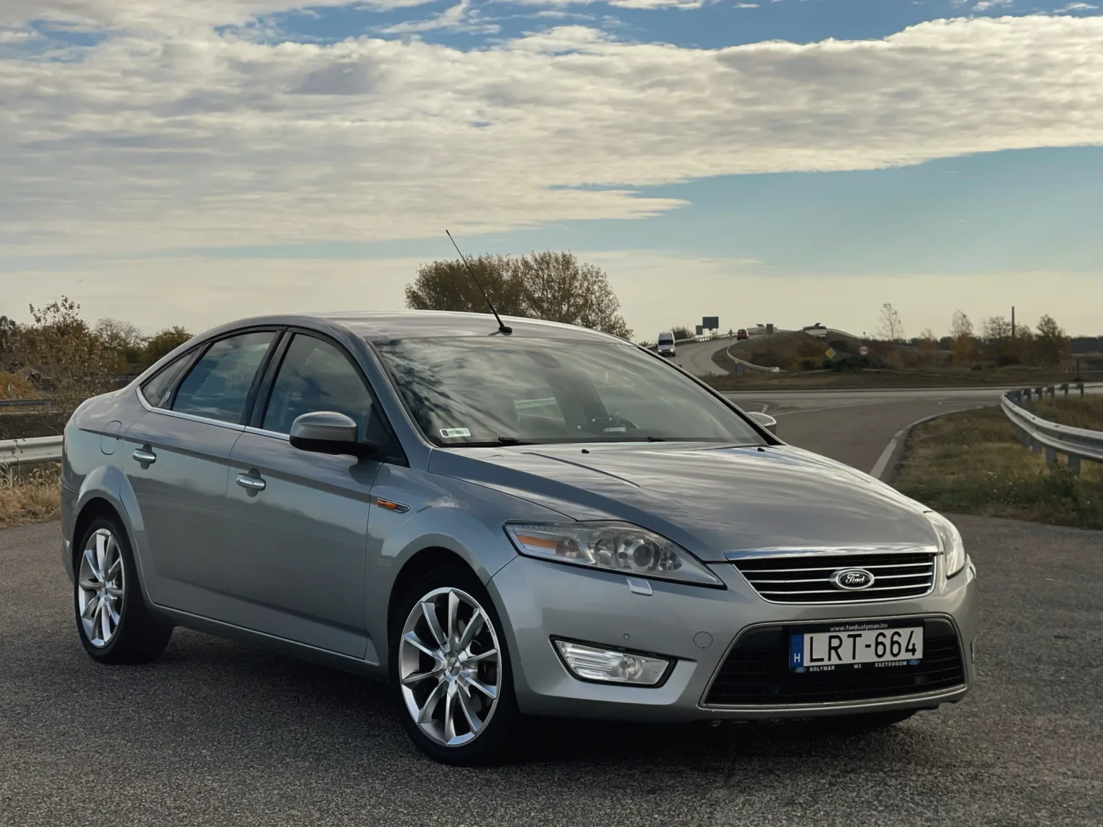 Ford Mondeo MK4 2.0 GHia - fő kép