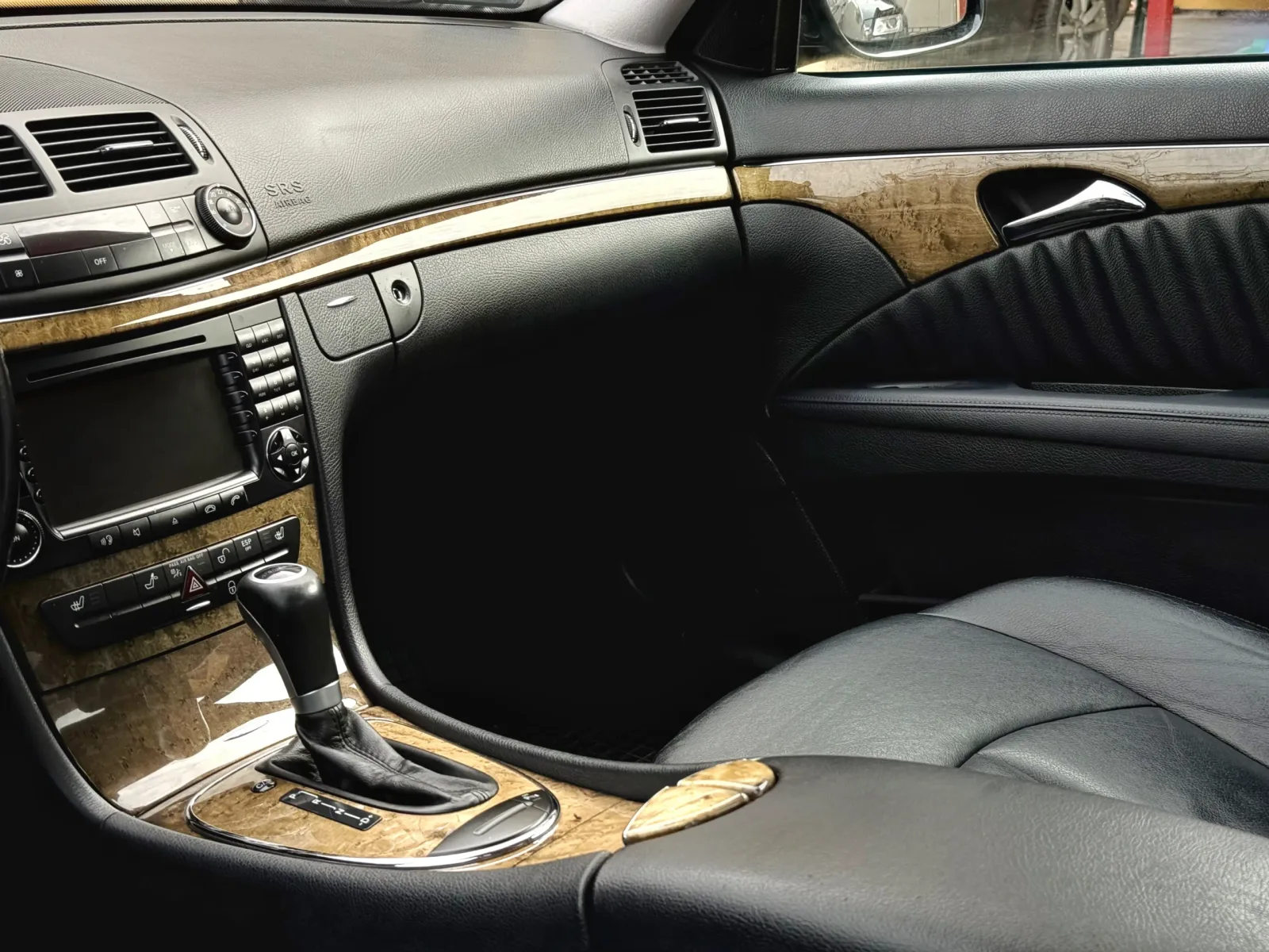 Mercedes E320CDI FL 4Matic előnézeti kép 12
