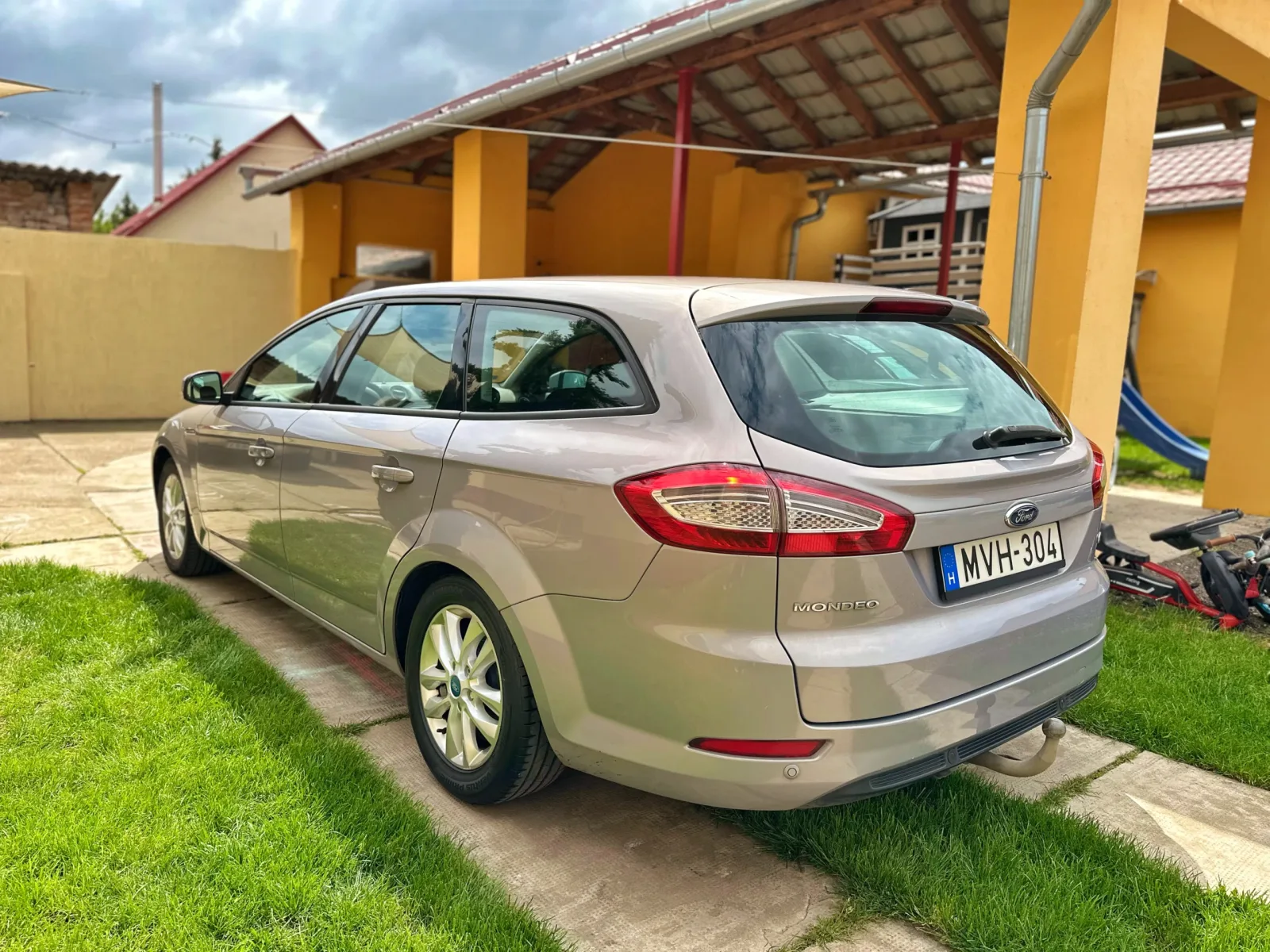 Ford Mondeo MK4 2.0 GHia előnézeti kép 24