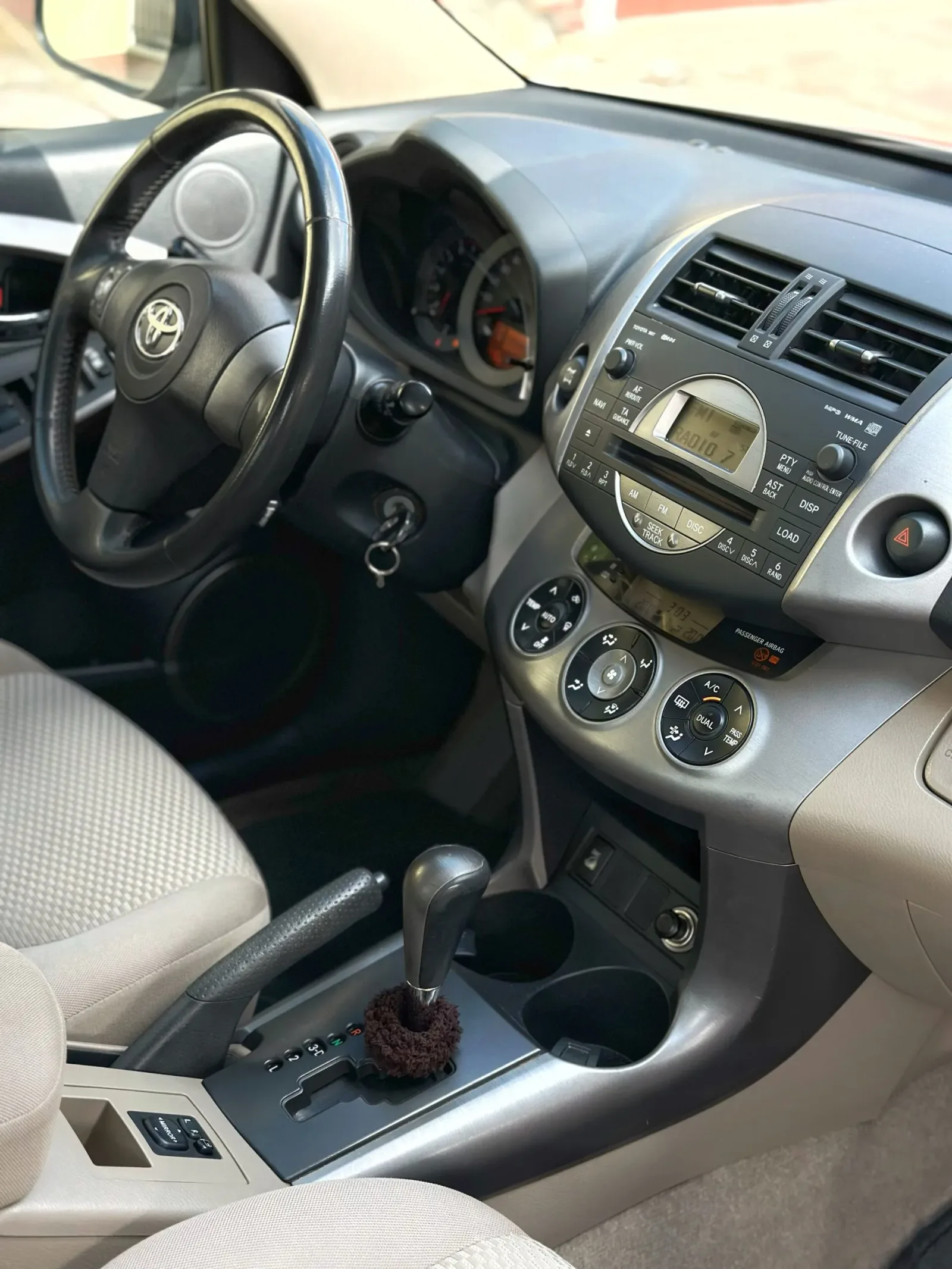 Toyota RAV4 4x4 Cross Sport - Elegáns Kalandvágyók Álma! előnézeti kép 11