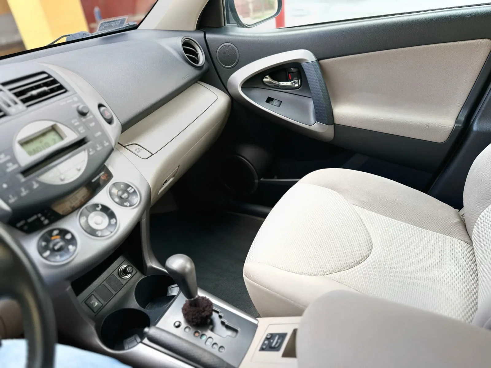 Toyota RAV4 4x4 Cross Sport - Elegáns Kalandvágyók Álma! előnézeti kép 12