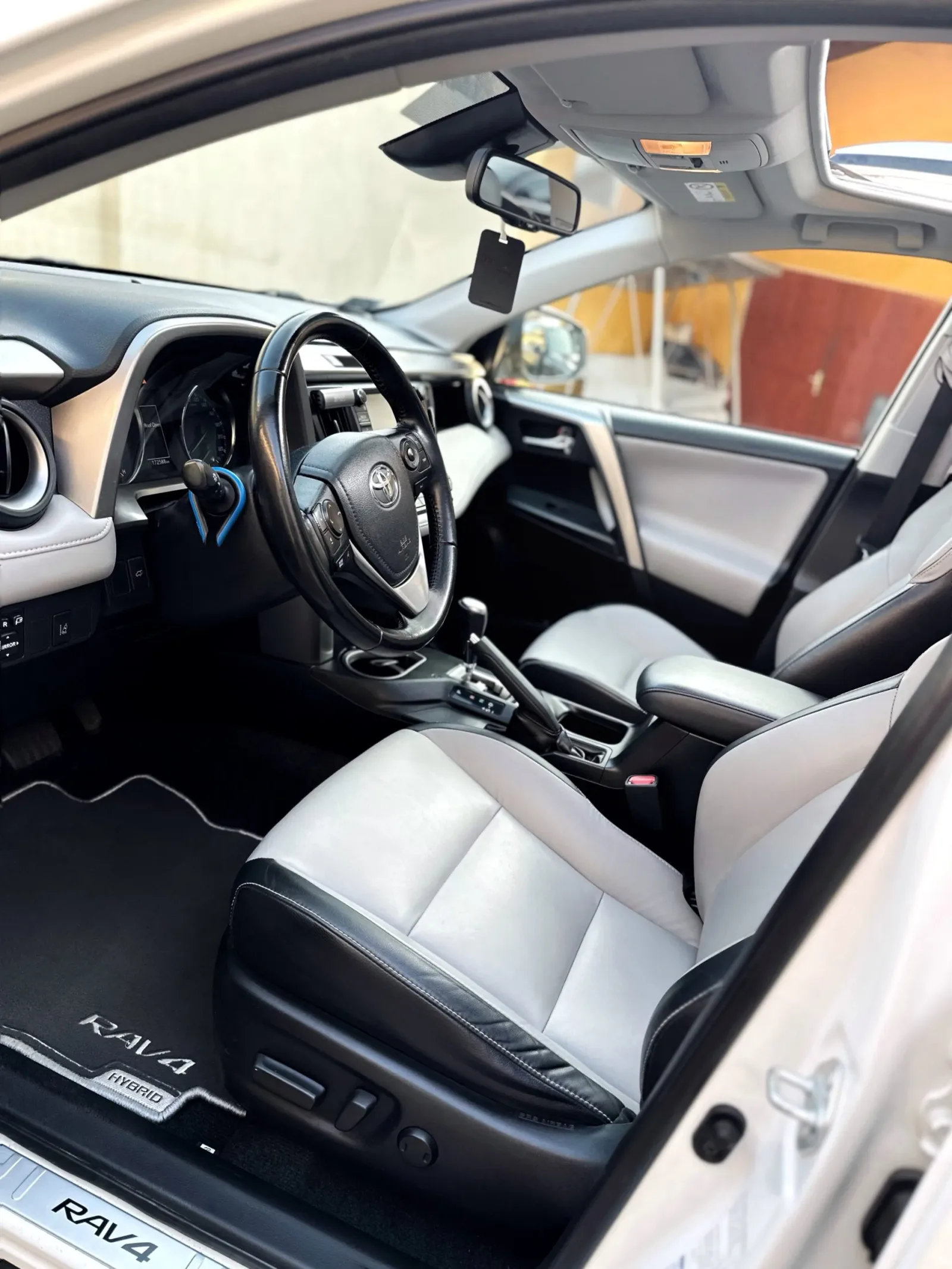 Toyota Rav4 hybrid 4x4 Napfénytető előnézeti kép 10