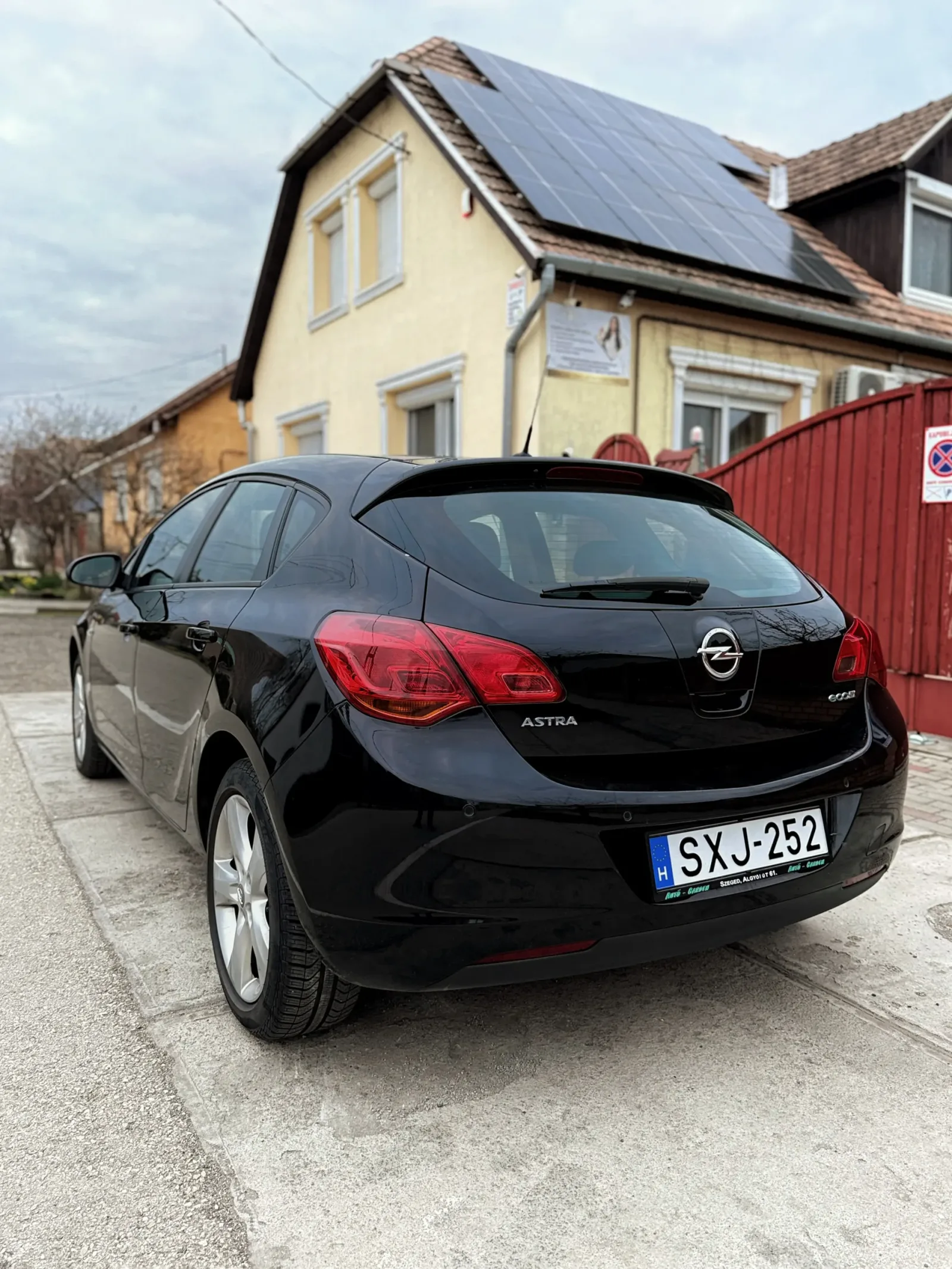 Opel Astra J 1.4 16v előnézeti kép 3