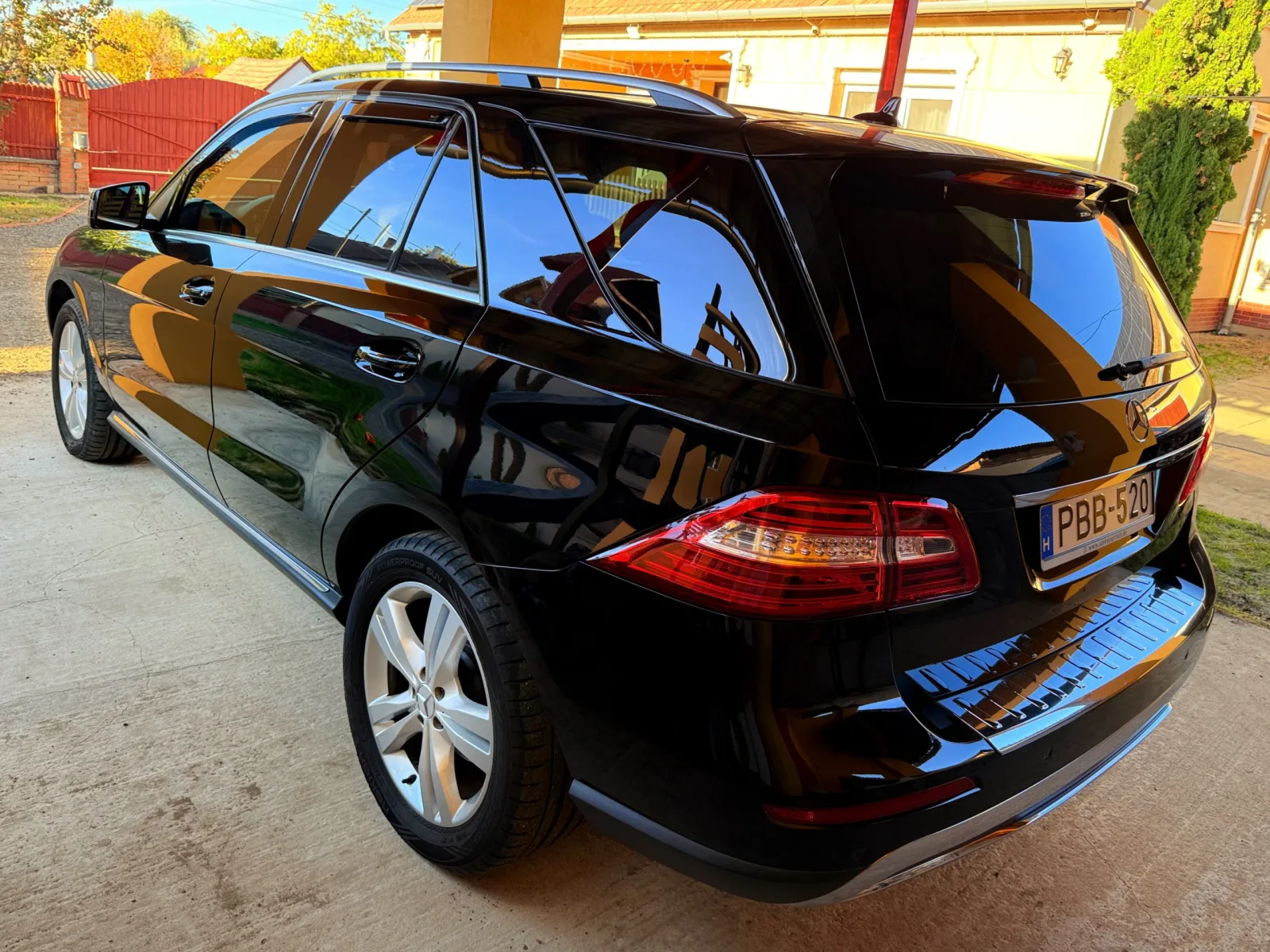 Mercedes-Benz ML Masszázsülések 3,5T Horog előnézeti kép 5