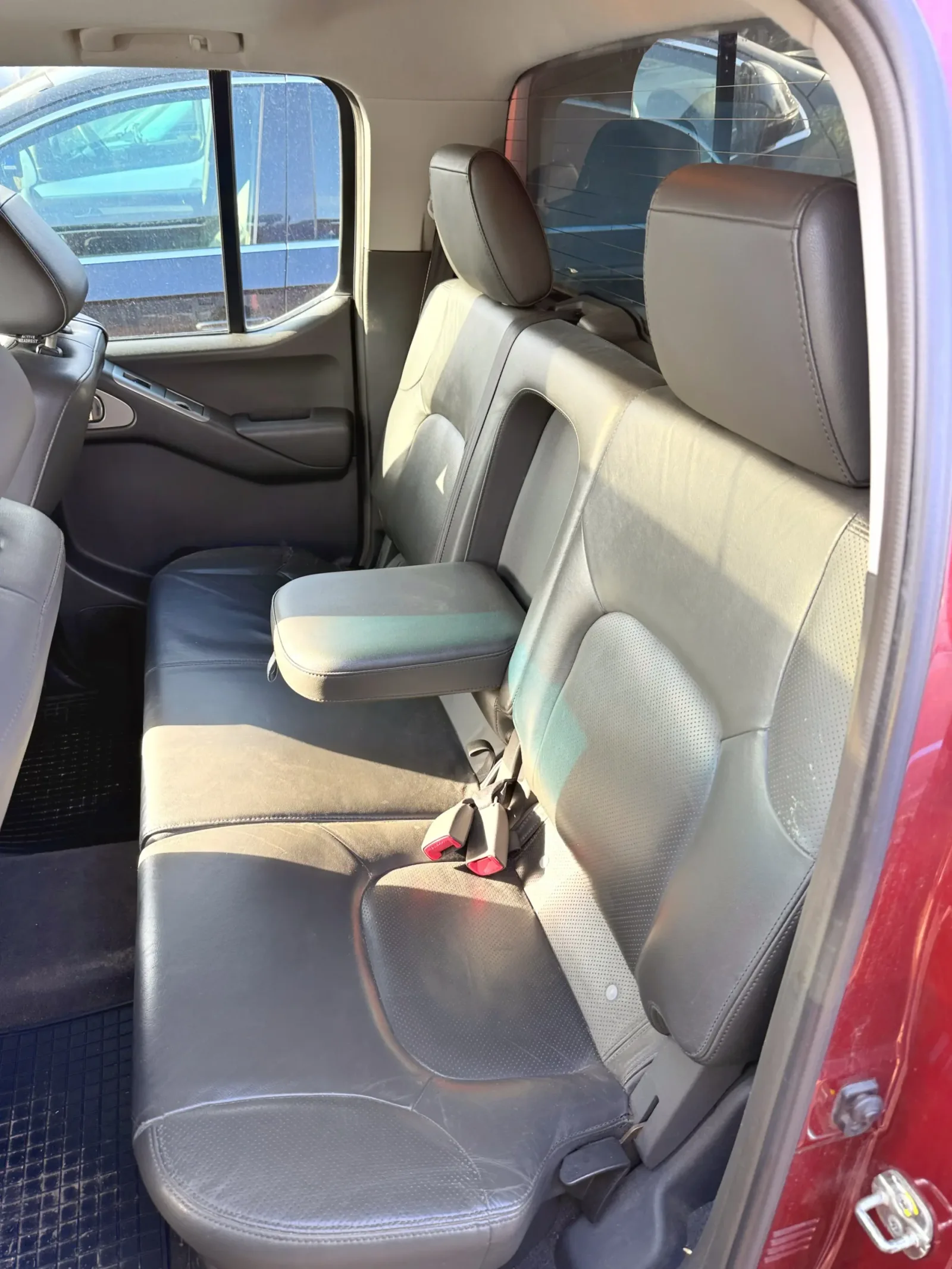 Nissan Navara 2.5dci 174le előnézeti kép 13