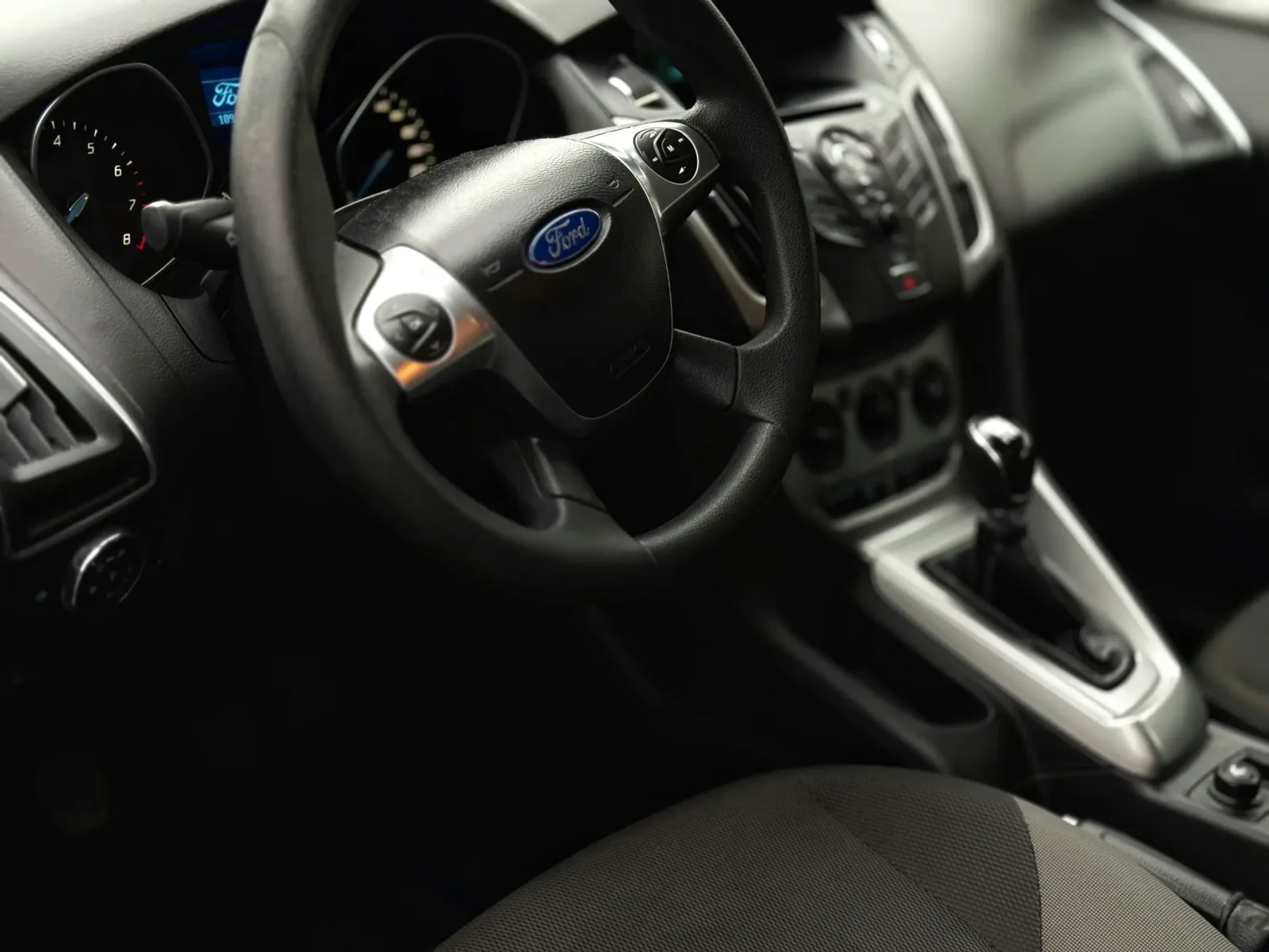 Ford Focus 1.0 GTDi előnézeti kép 5
