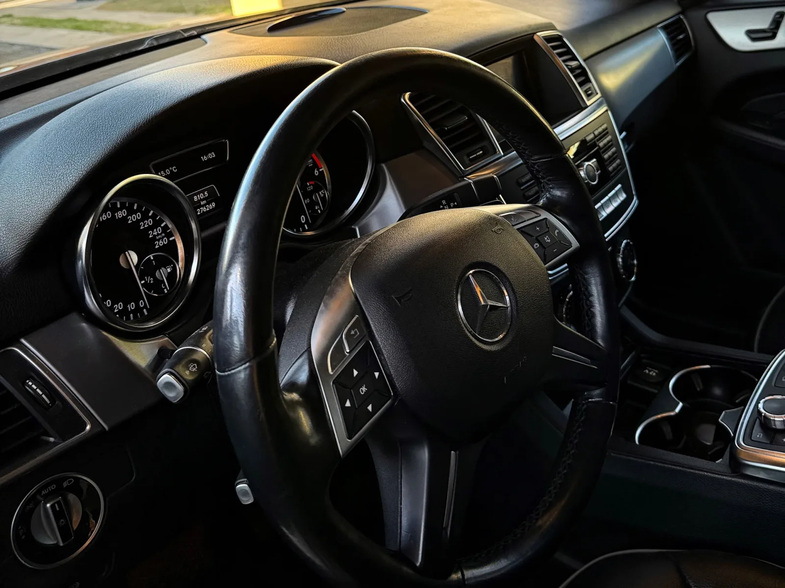 Mercedes-Benz ML Masszázsülések 3,5T Horog előnézeti kép 8