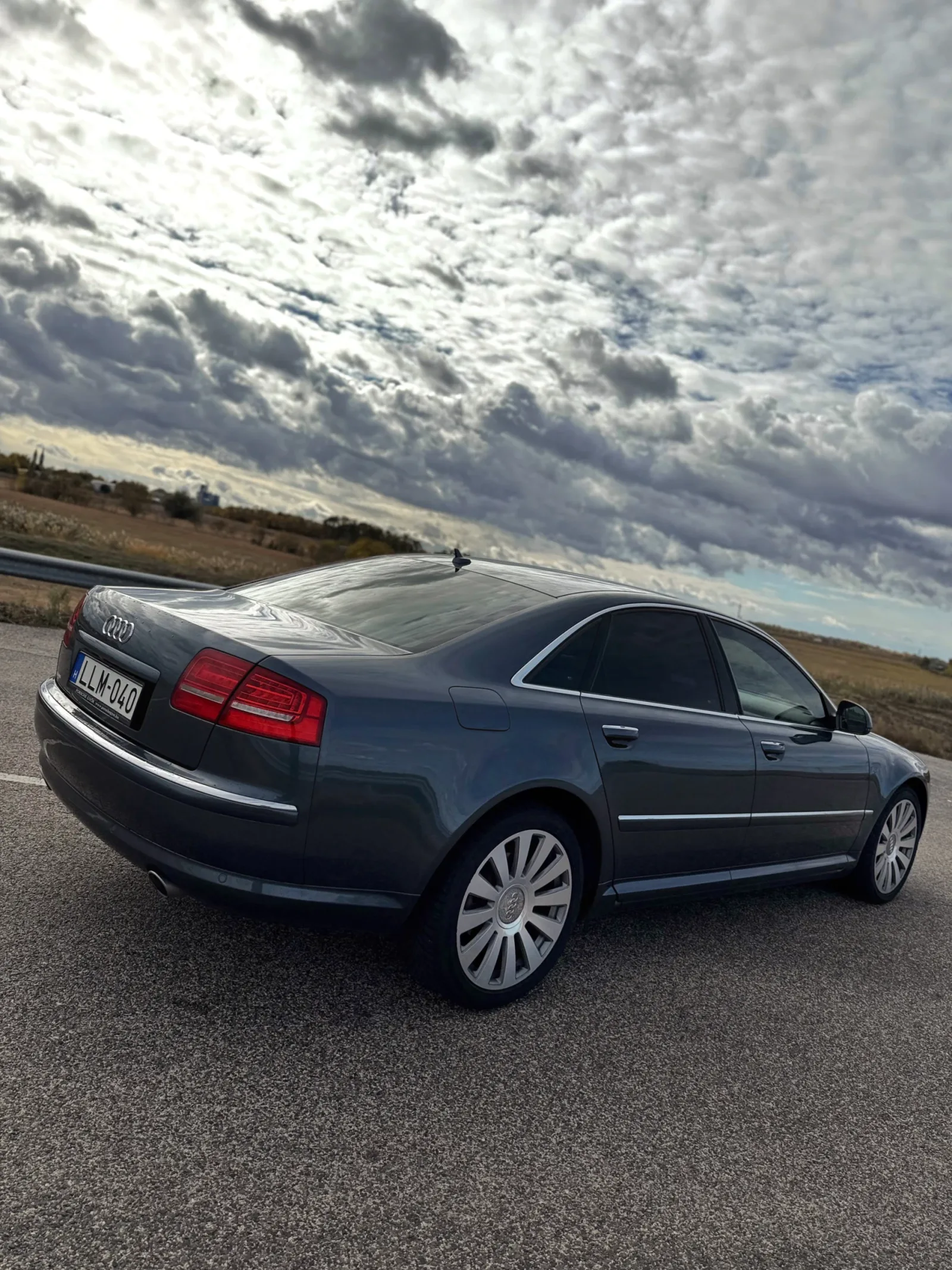 Audi A8 4.2 V8 TDI előnézeti kép 6