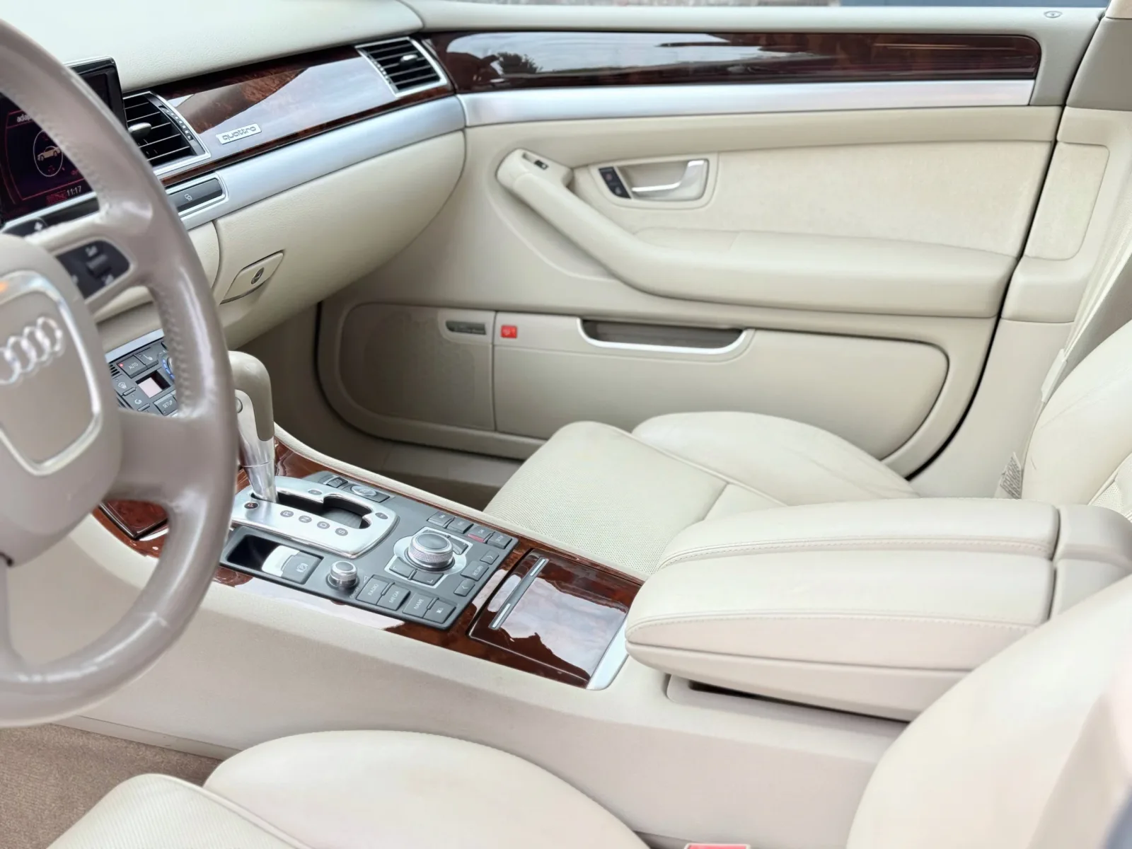 Audi A8 4.2 V8 TDI előnézeti kép 11