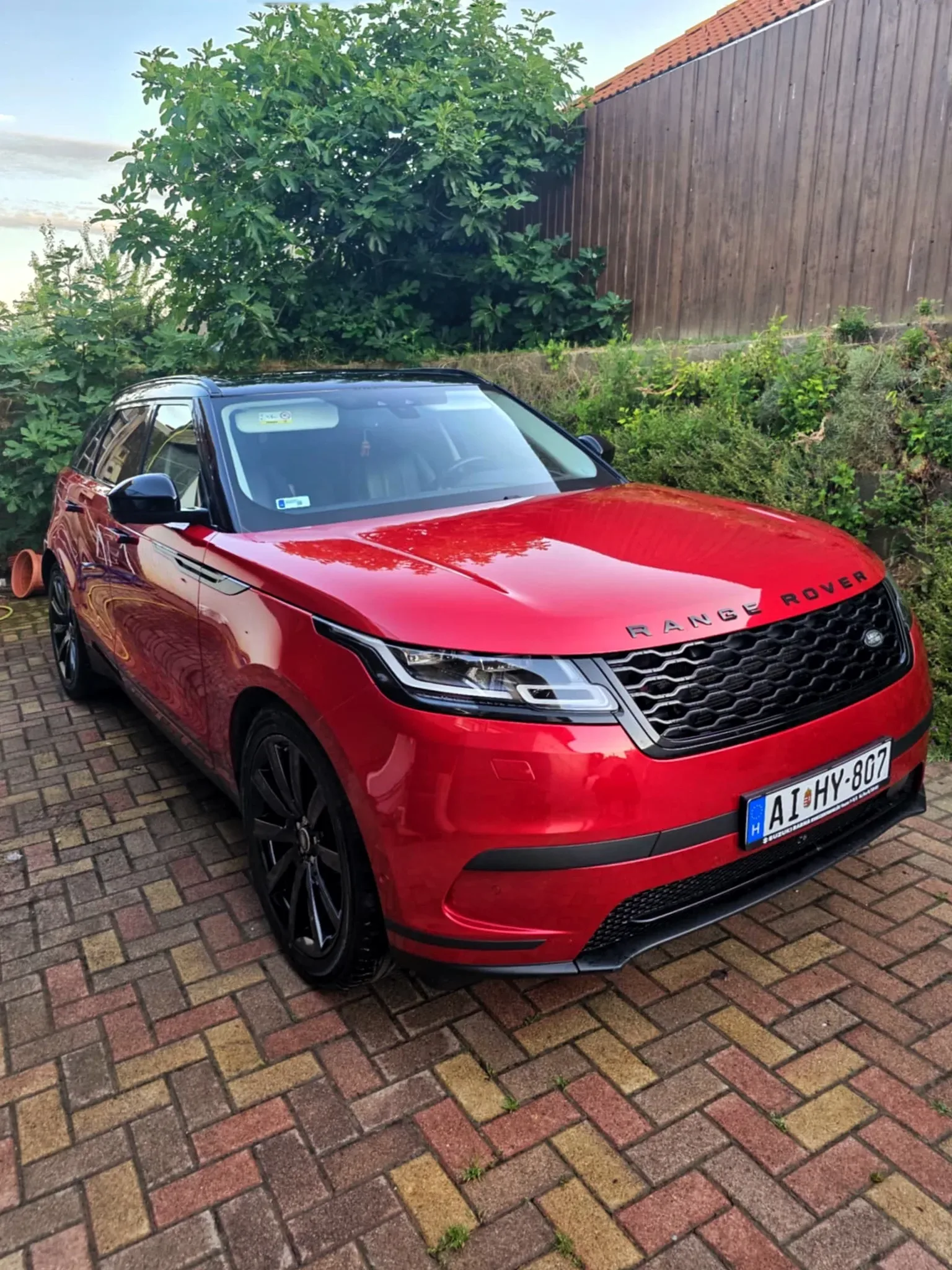 Range Rover Velar HSE előnézeti kép 2