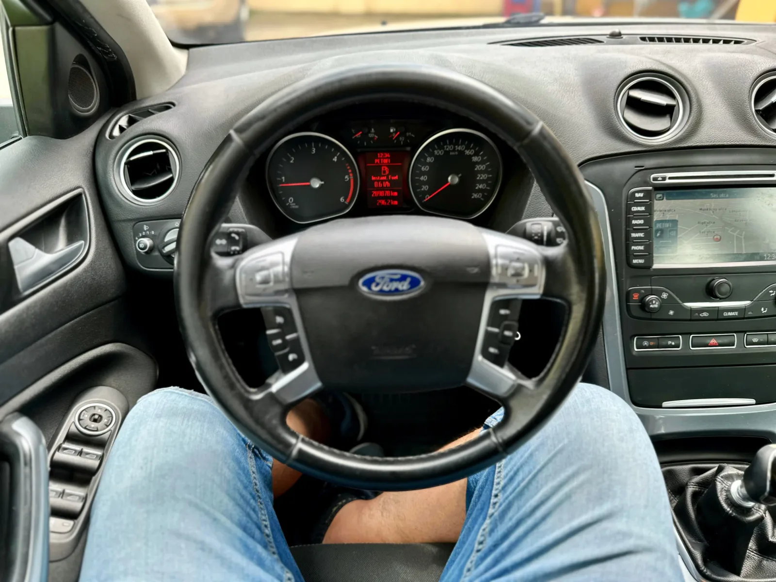 Ford Mondeo MK4 2.0 GHia előnézeti kép 27