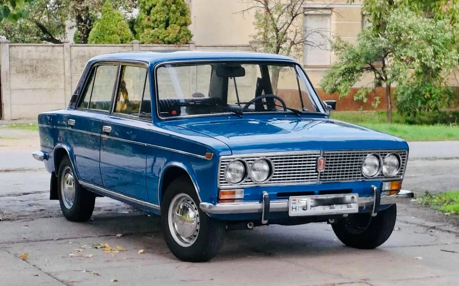 Lada 2103 (1977) előnézeti kép 2