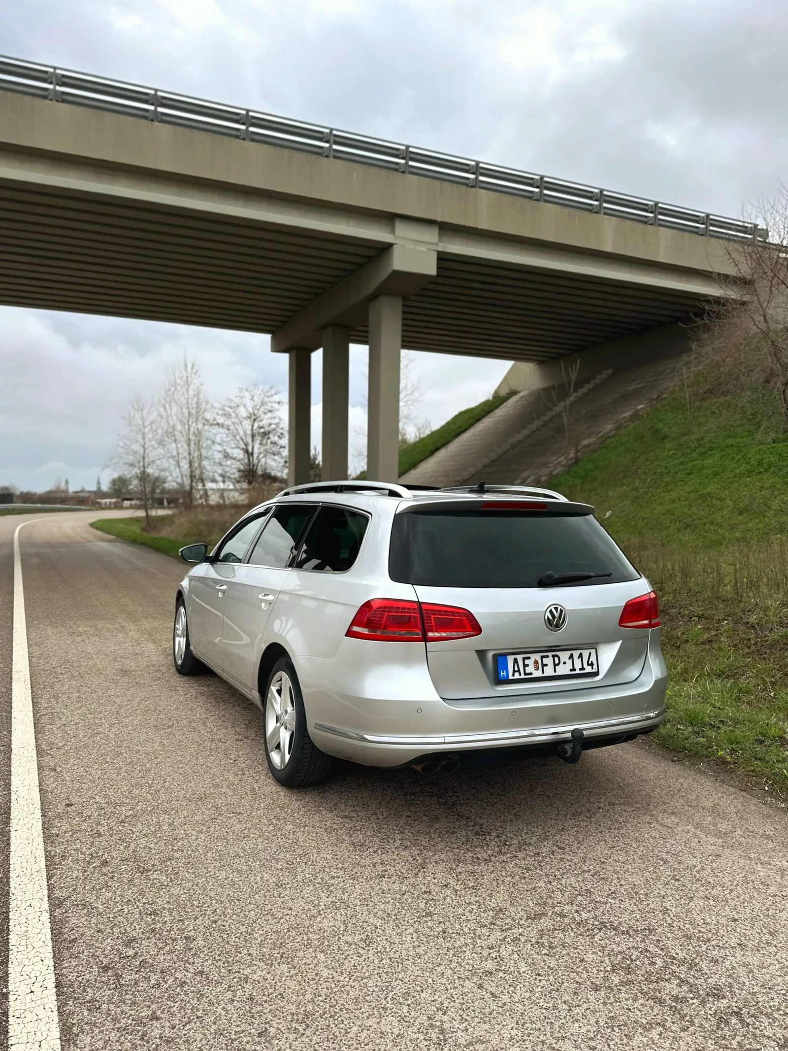 VW Passat B7 2.0CrTdi HighLine Bőr, Pantető, Horog előnézeti kép 3