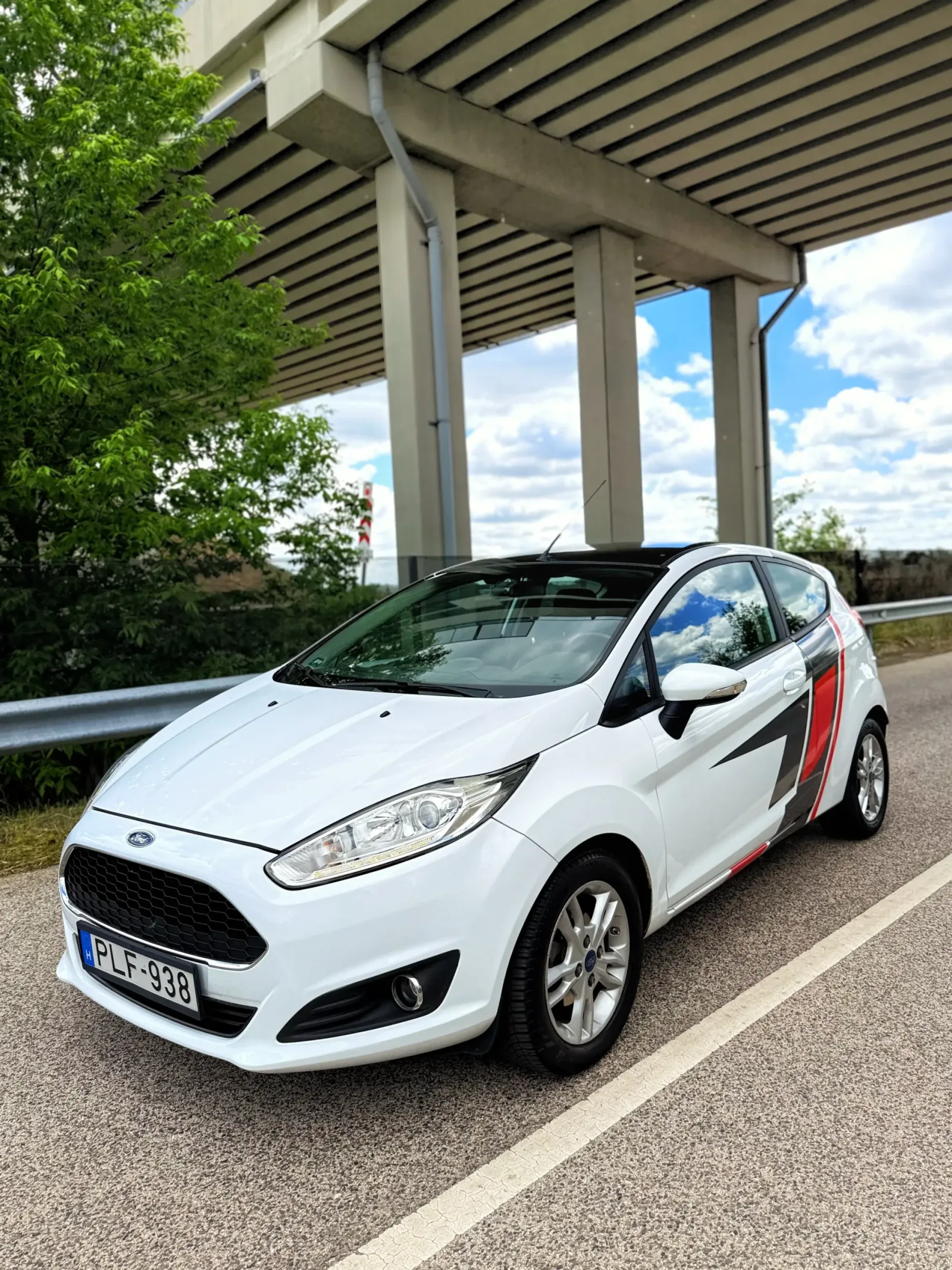 Ford Fiesta EXTRÁS előnézeti kép 3
