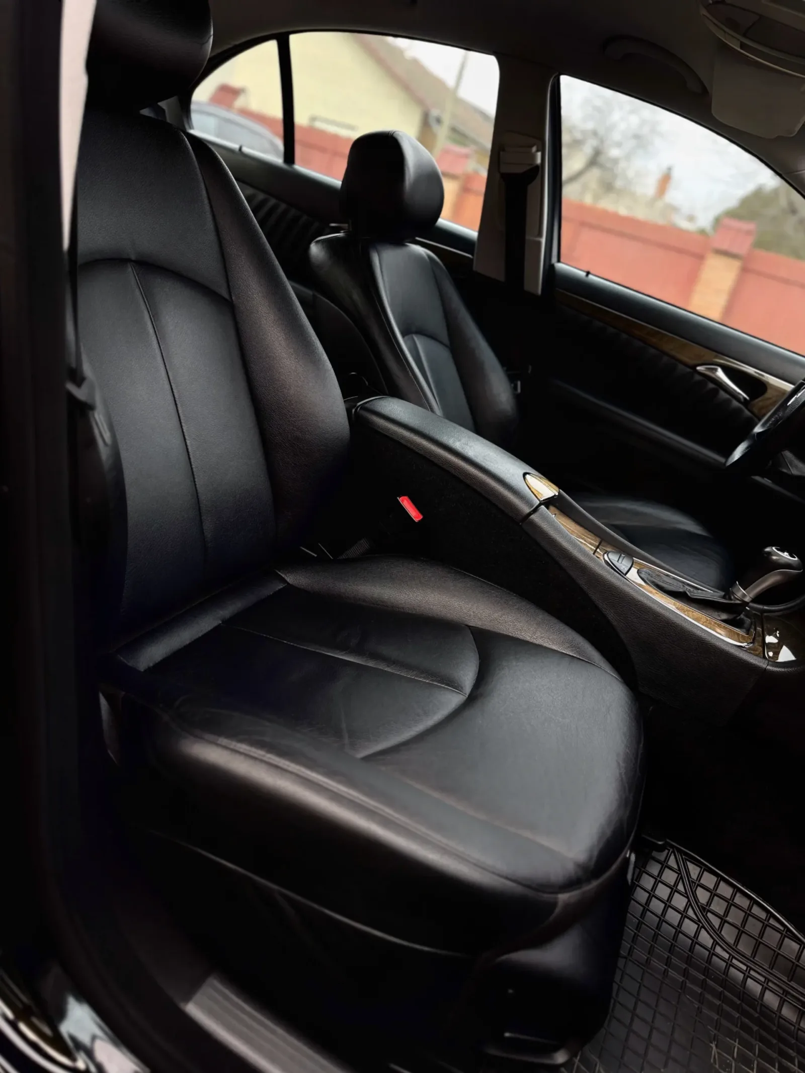 Mercedes E320CDI FL 4Matic előnézeti kép 13