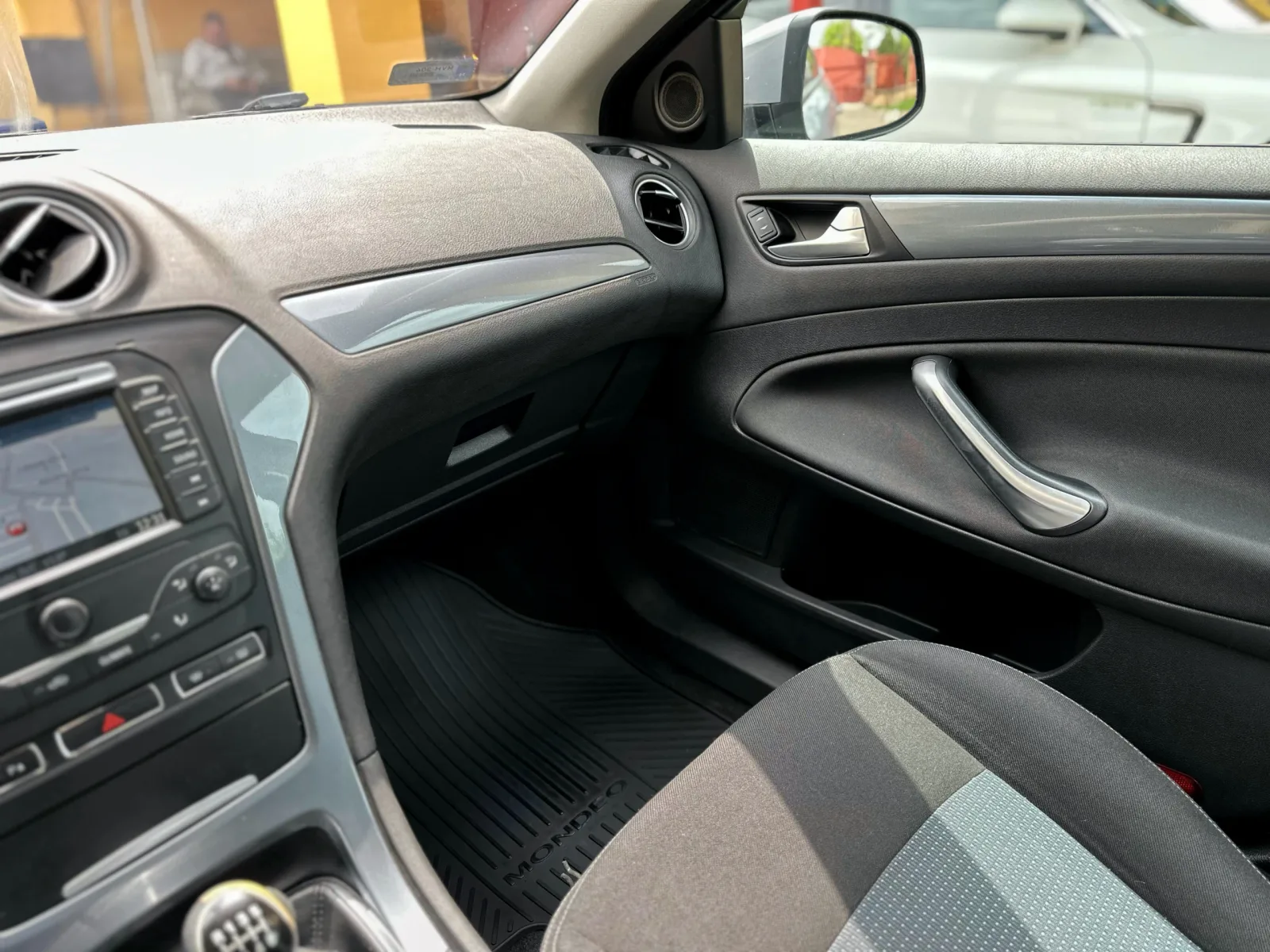Ford Mondeo MK4 2.0 GHia előnézeti kép 26