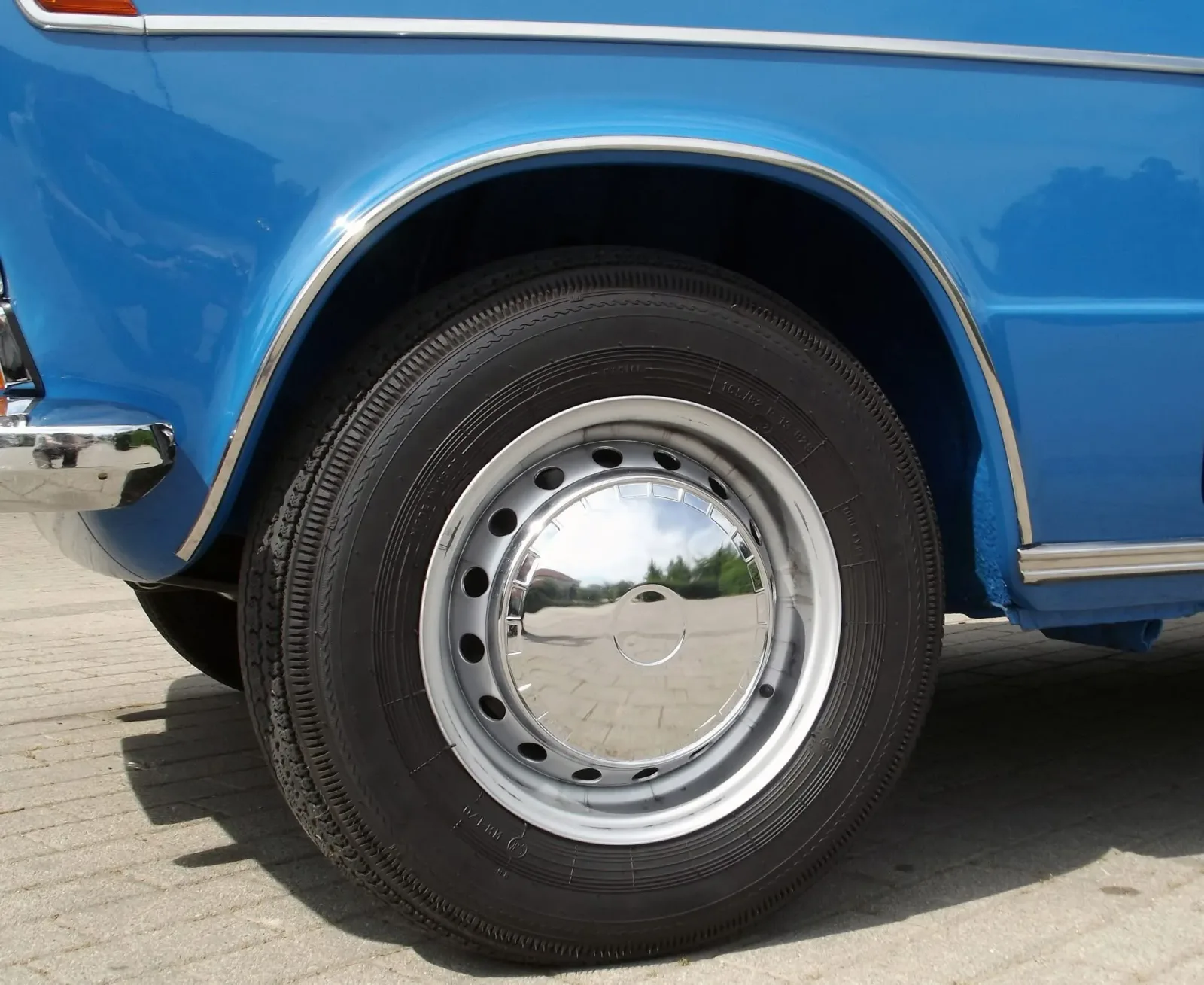 Lada 2103 (1977) előnézeti kép 5