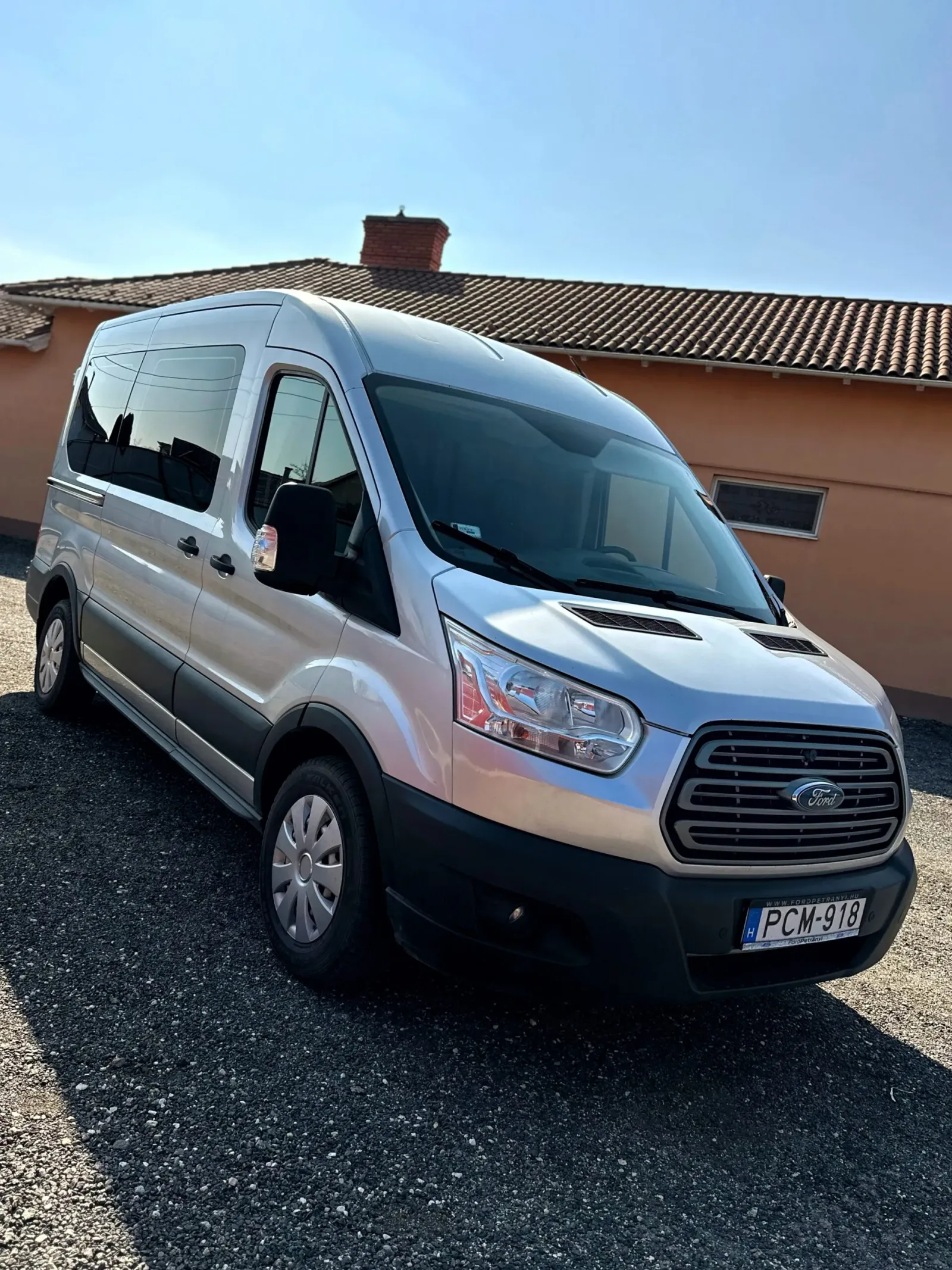 Ford Transit /mint az új/ 9fős kisbusz előnézeti kép 3